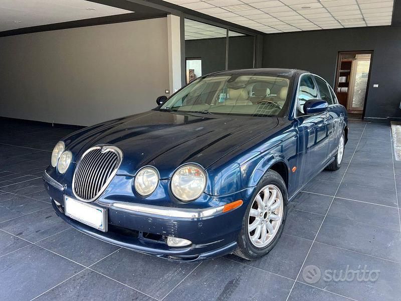 Usata Jaguar S-Type Executive 238 CV (175 kW) 2002 Blu Berlina