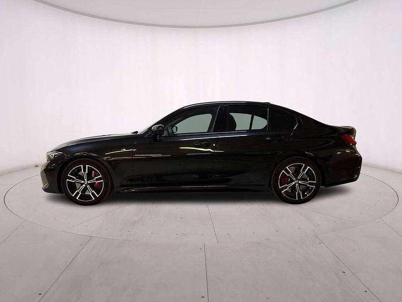 Usata BMW 320 M Sport 190 CV (139 kW) 2025 Black sapphire Berlina