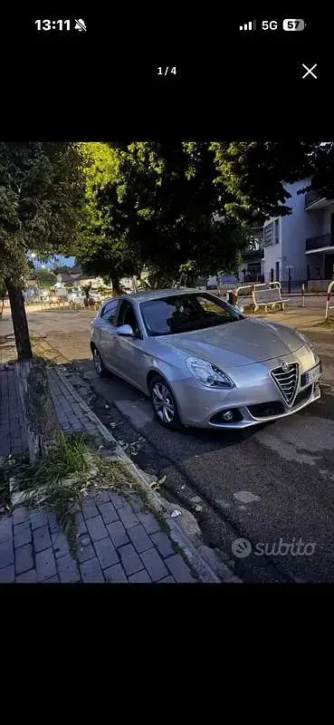 Usata Alfa Romeo Giulietta Exclusive 105 CV (77 kW) 2015 Nero Utilitaria