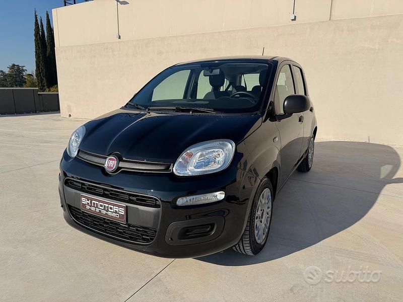 Nero Usata 2020 Fiat Panda S Tre volumi | 9700 € (Buon prezzo) - Immagine 1/4