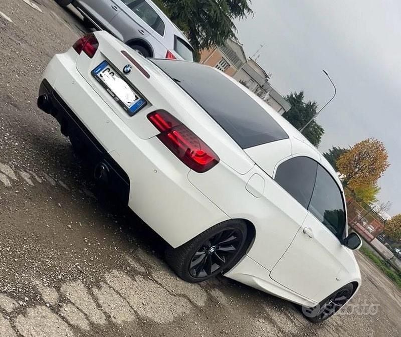 Usata BMW 320 Cabriolet Sport Line 184 CV (135 kW) 2012 Bianco Cabrio