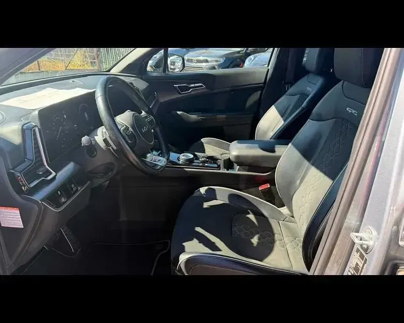 Usata Kia Sportage GT-Line 230 CV (169 kW) 2022 Argento SUV
