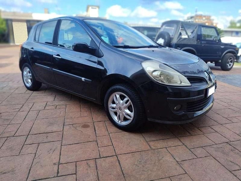 Usata Renault Clio III LE 75 CV (55 kW) 2007 Nero Berlina