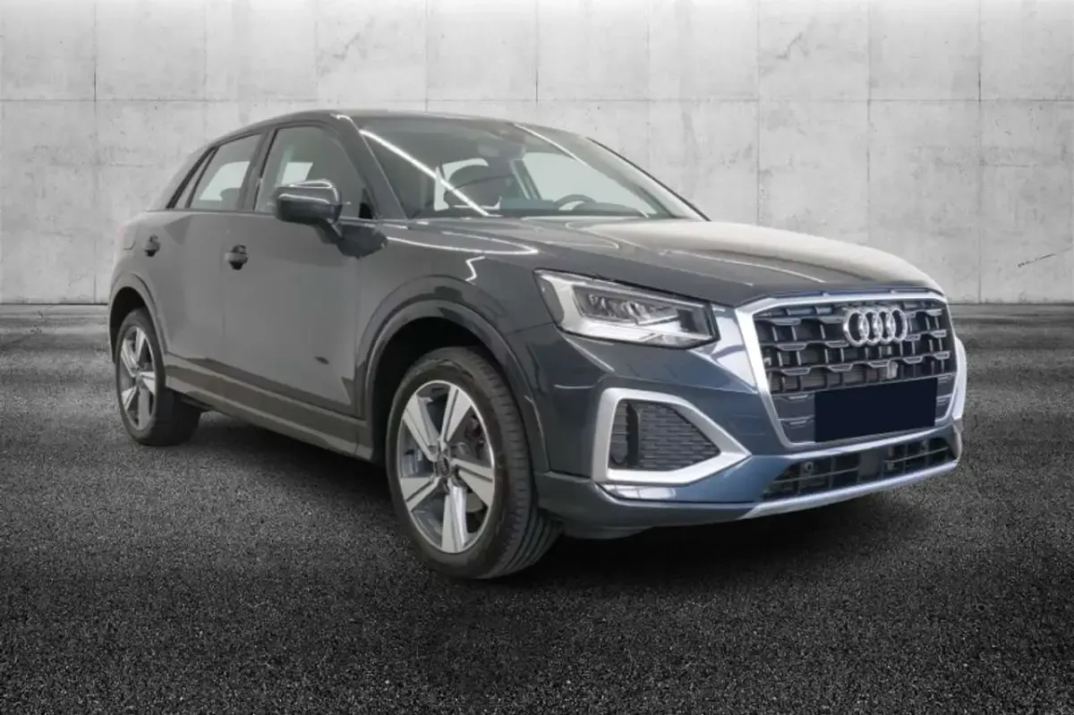 Usata Audi Q2 Advanced 116 CV (85 kW) 2023 Grigio SUV
