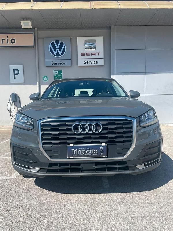Usata Audi Q2 116 CV (85 kW) 2018 Grigio SUV