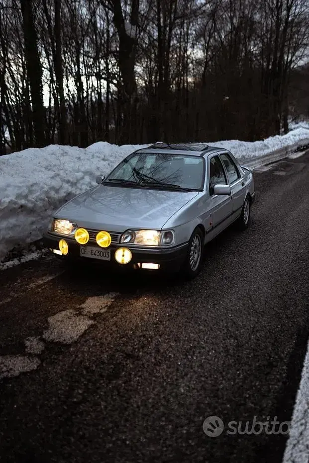 Usata Ford Sierra 107 CV (78 kW) 1990 Grigio Berlina