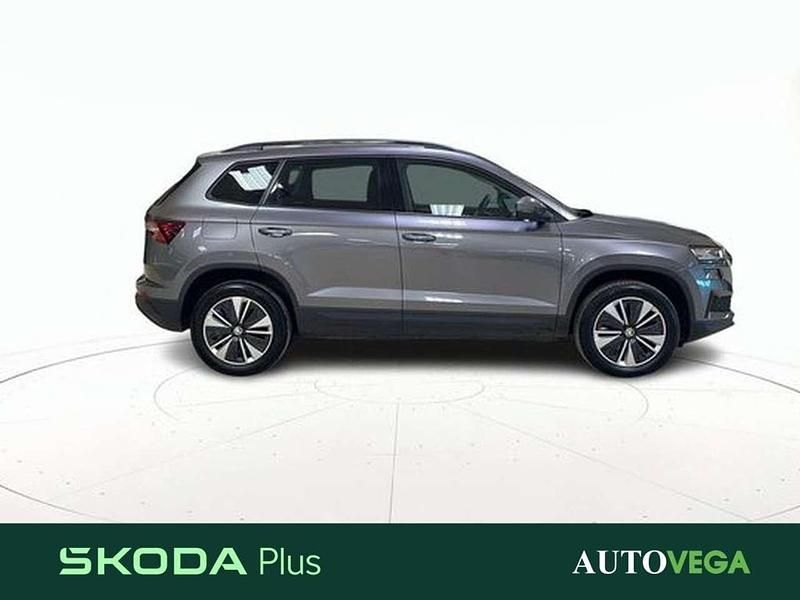 Usata Skoda Karoq Executive 116 CV (85 kW) 2023 Grigio pastello SUV