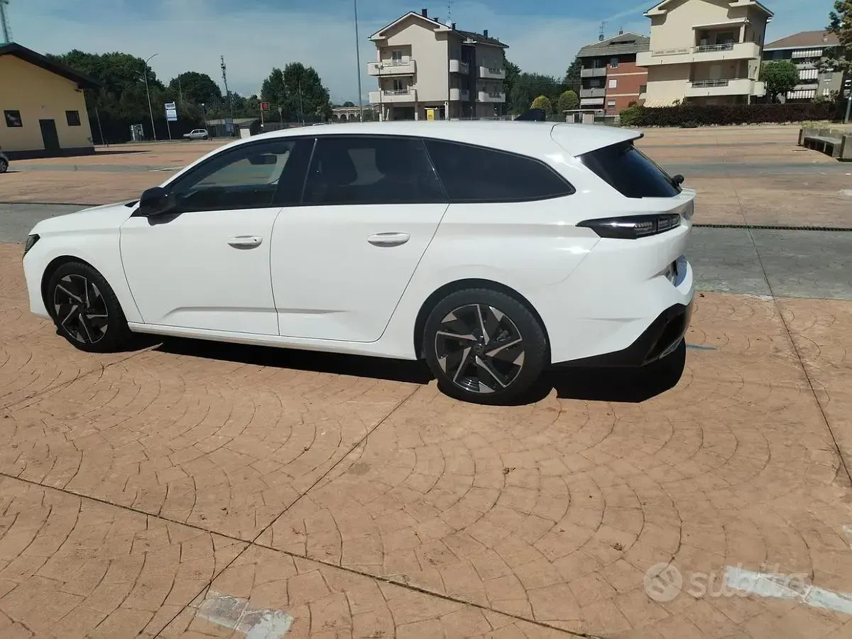 Usata Peugeot 308 Allure 131 CV (96 kW) 2022 Bianco Station wagon