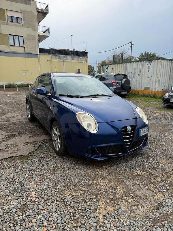Usata 2010 Alfa Romeo MiTo Due volumi | 5900 € (Buon prezzo) - Immagine 1/4
