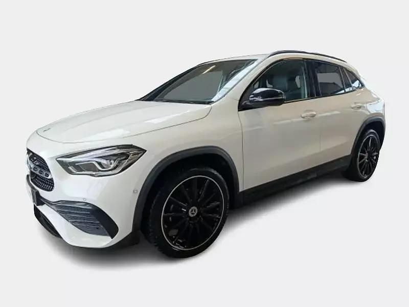 Bianco Usata 2022 Mercedes GLA250 Premium SUV | 38.000 € (Molto cara) - Immagine 1/4