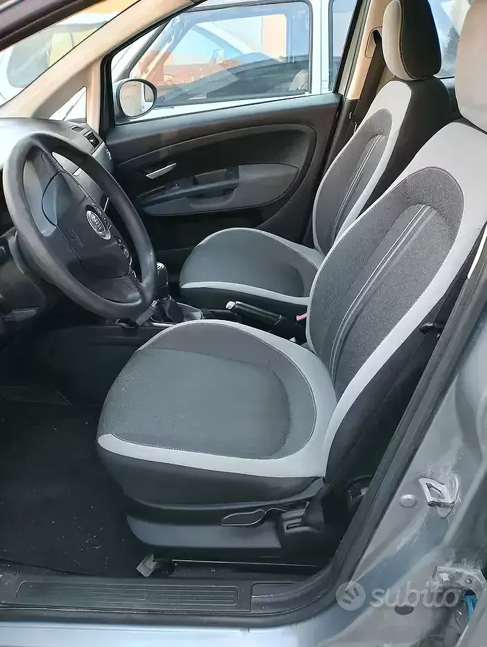 Usata Fiat Grande Punto 75 CV (55 kW) 2008 Grigio Utilitaria
