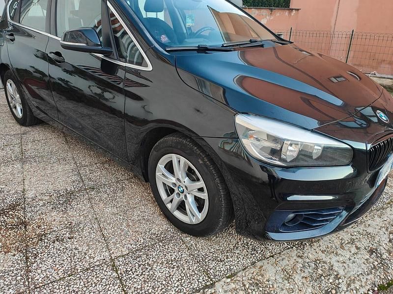 Usata BMW 214 Active Tourer Sport Line 95 CV (69 kW) 2015 Nero Monovolume