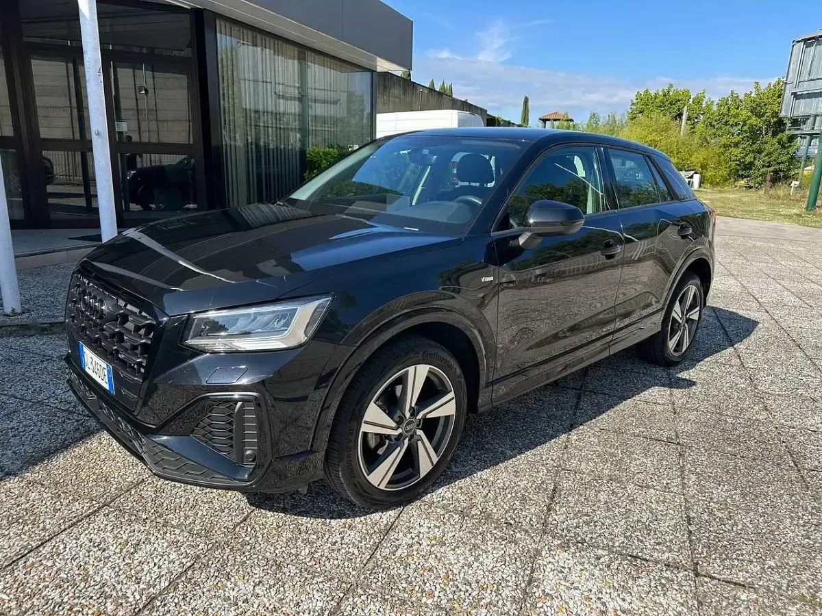 Usata Audi Q2 Ambiente 116 CV (85 kW) 2022 Nero SUV