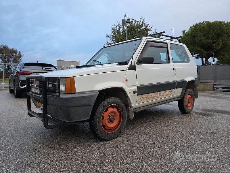 Usata Fiat Panda 4x4 54 CV (39 kW) 2003 Bianco Utilitaria