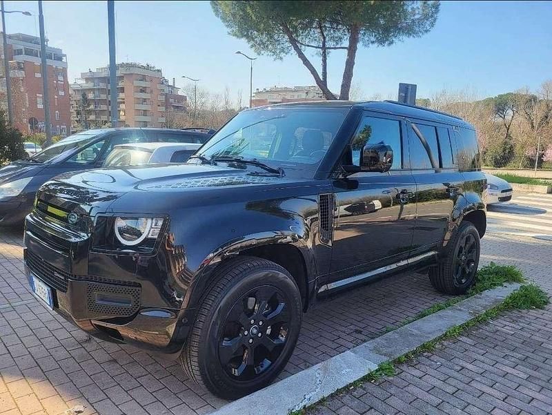Usado Land Rover Defender Dynamic 200 HP (147 kW) 2022 SUV