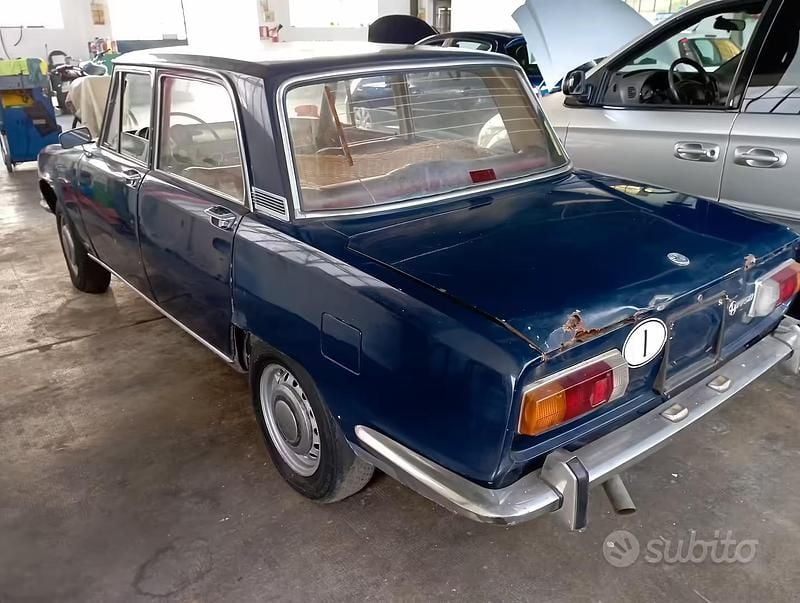 Usata Alfa Romeo 1750 1960 Blu Berlina