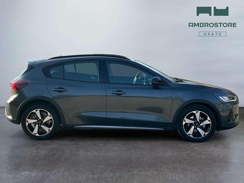 Usata Ford Focus Active 125 CV (91 kW) 2022 Magnetic grey SUV