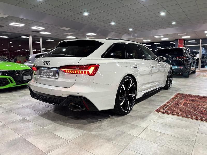 Usata Audi RS6 Business 600 CV (441 kW) 2022 Grigio Station wagon