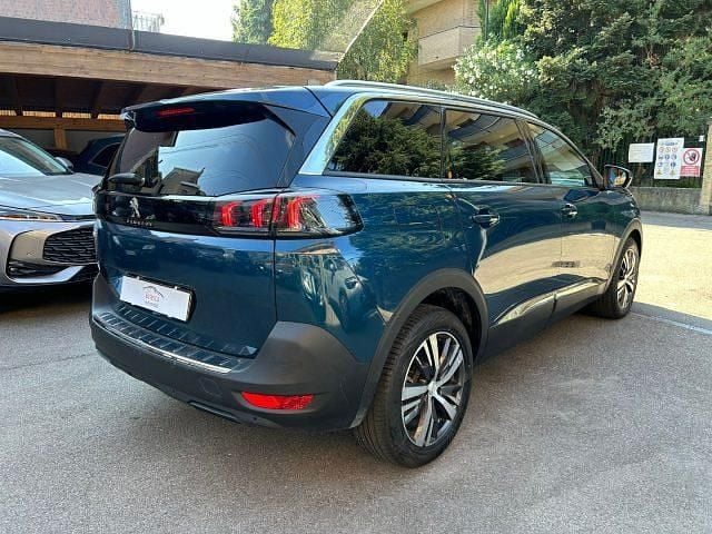Usata Peugeot 5008 Allure 131 CV (96 kW) 2024 Blu Monovolume