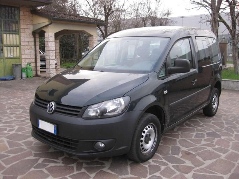 Usata VW Caddy 110 CV (80 kW) 2012 Nero Monovolume