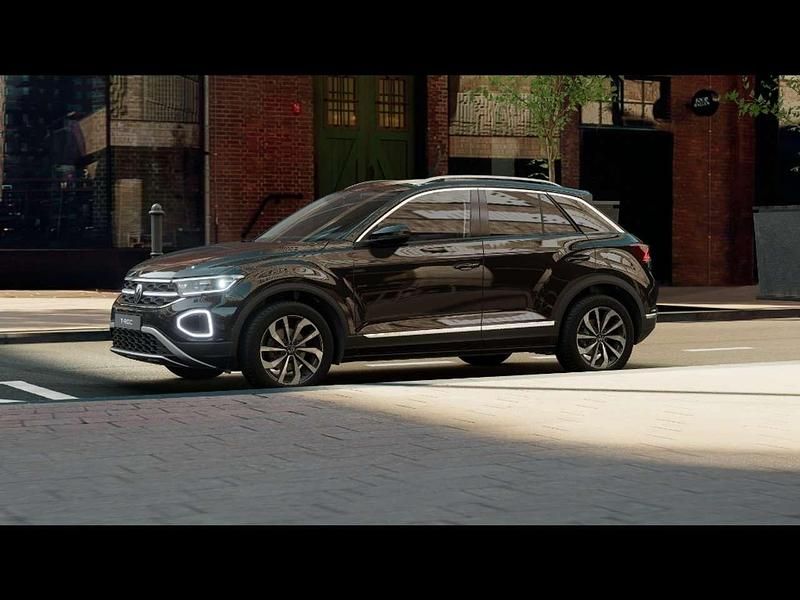 Usata VW T-Roc Style 110 CV (80 kW) 2024 Deep black perlato SUV