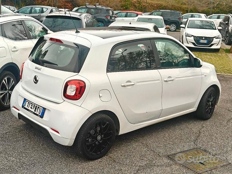 Usata Smart ForFour Superpassion 71 CV (52 kW) 2019 Bianco Utilitaria