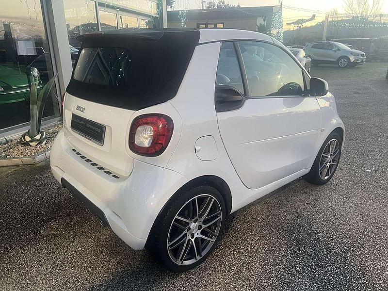 Usata Smart ForTwo Cabrio Brabus 109 CV (80 kW) 2017 Bianco Cabrio