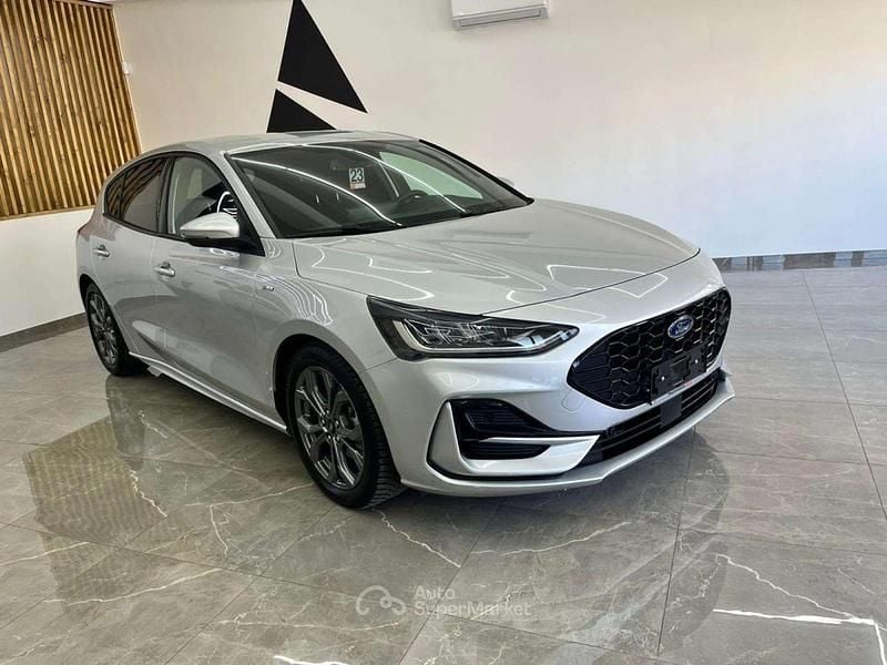 Usata Ford Focus ST-Line 117 CV (86 kW) 2025 Grigio Berlina
