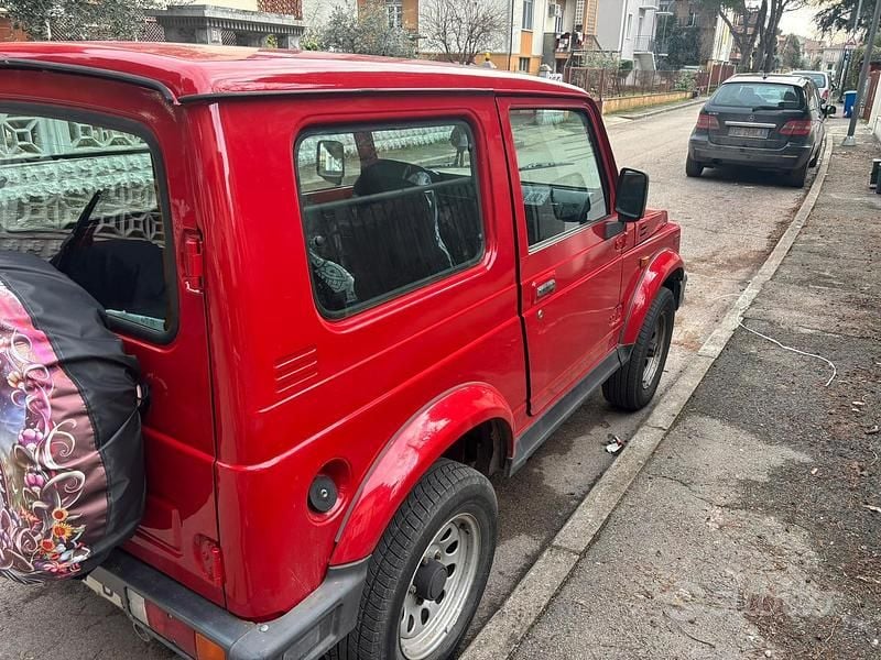 Usata 1998 Suzuki Samurai SUV | 7000 € (Buon prezzo) - Immagine 1/4