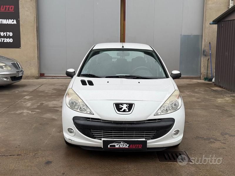 Usata Peugeot 206 60 CV (44 kW) 2010 Bianco Berlina