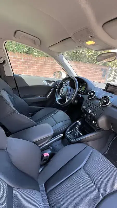 Usata Audi A1 Sportback 72 CV (52 kW) 2013 Bianco Utilitaria