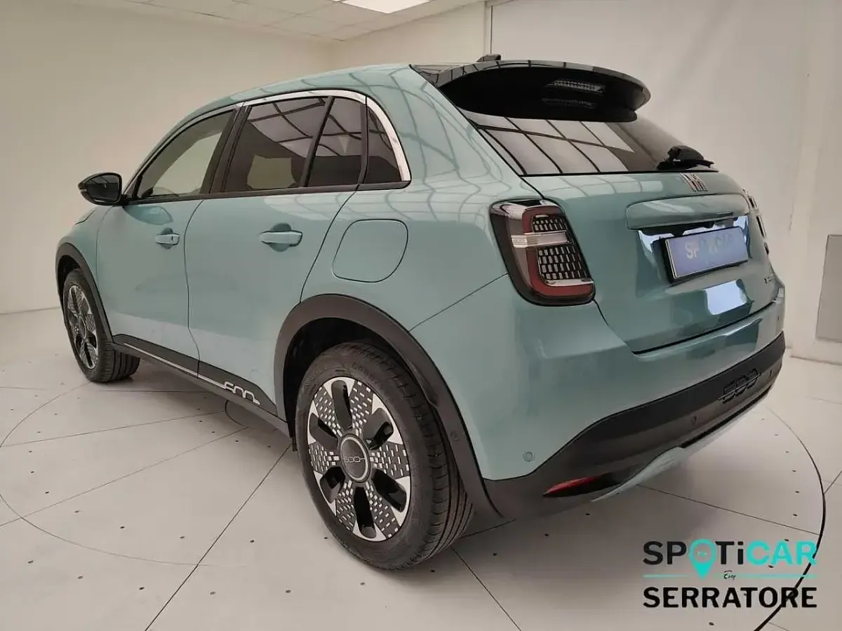 Usata Fiat 600 La Prima 110 CV (80 kW) 2025 Blu SUV