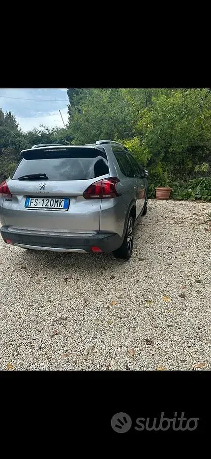 Usata Peugeot 2008 110 CV (80 kW) 2018 Grigio SUV