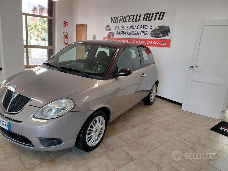 Usata Lancia Ypsilon 59 CV (43 kW) 2008 Grigio Utilitaria