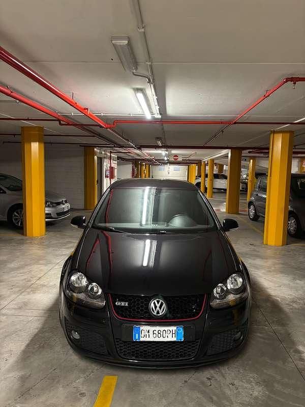 Usata 2008 VW Golf VI GTI Tre volumi | 8999 € (Ottimo prezzo) - Immagine 1/4