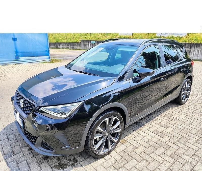 Usata Seat Arona Black Edition 95 CV (69 kW) 2024 Nero SUV