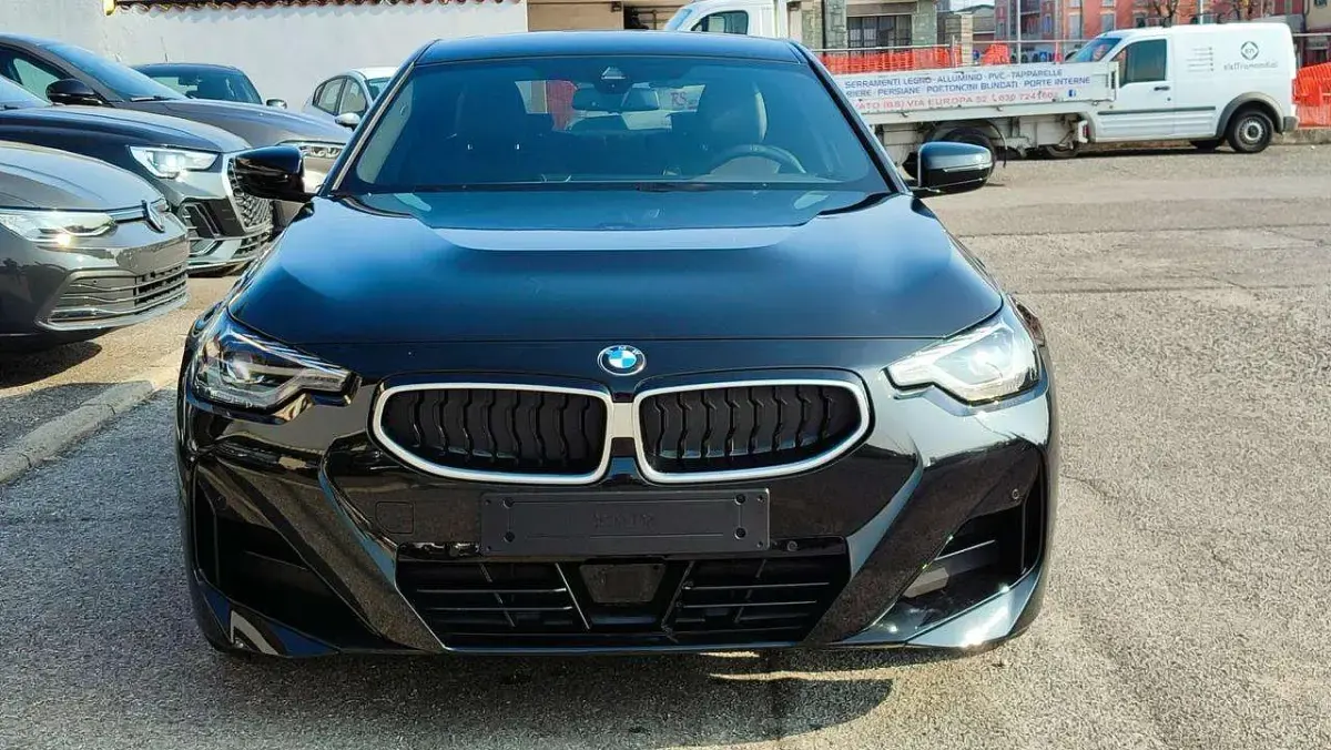 Usata BMW 218 M Sport 156 CV (114 kW) 2025 Nero zaffiro metalizzato Coupé