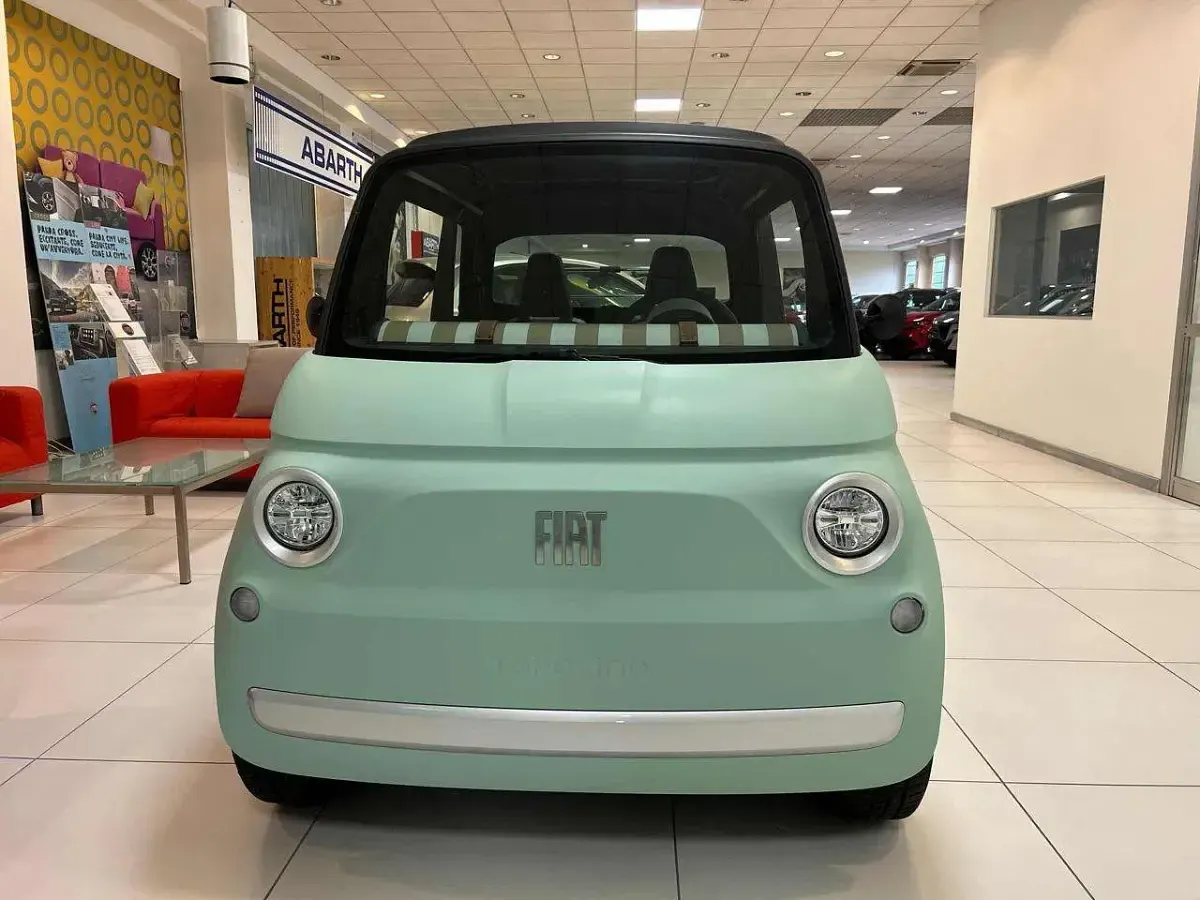 Novo Fiat Topolino Dolcevita 5 kW (8 HP) 2026 Verde Citadino