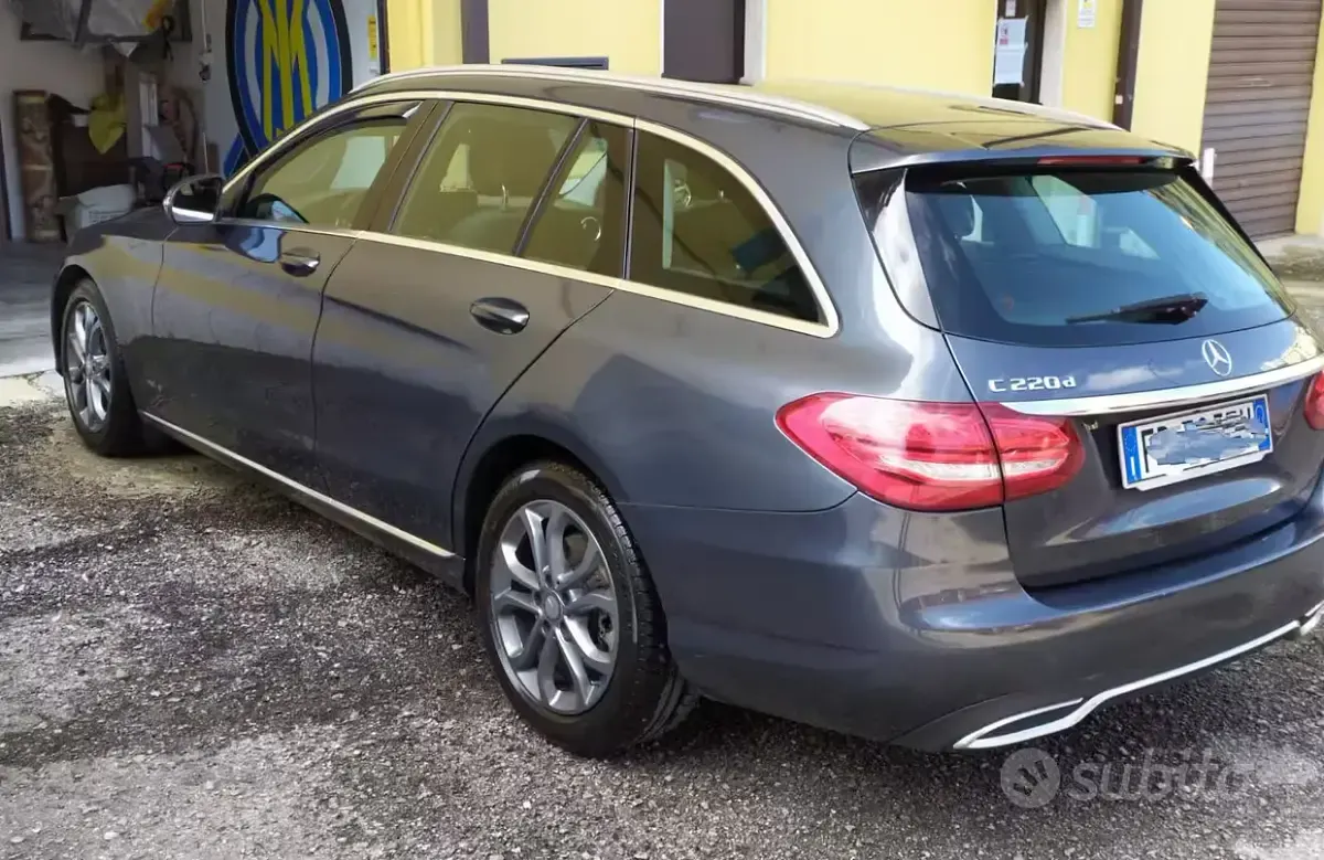 Usata Mercedes C220 170 CV (125 kW) 2016 Grigio Station wagon