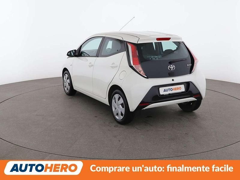 Usata Toyota Aygo X-play 70 CV (51 kW) 2016 Bianco Utilitaria