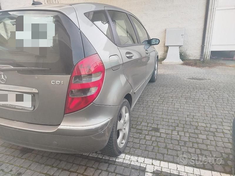 Usata Mercedes A180 Avantgarde 109 CV (80 kW) 2006 Berlina