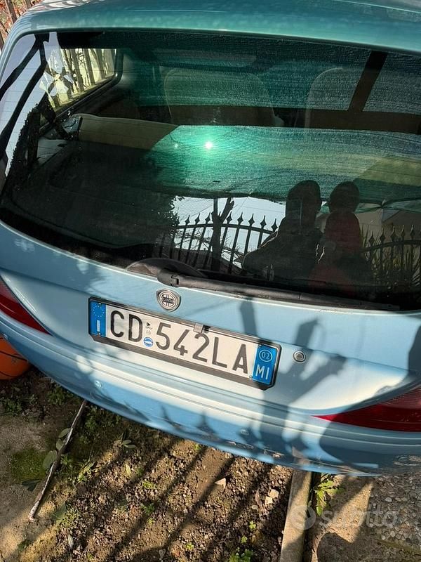 Usata Lancia Ypsilon 60 CV (44 kW) 2002 Utilitaria