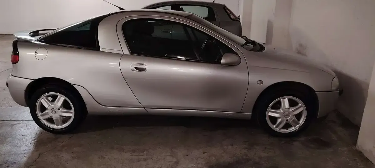 Usata Opel Tigra 90 CV (66 kW) 1999 Grigio Coupé