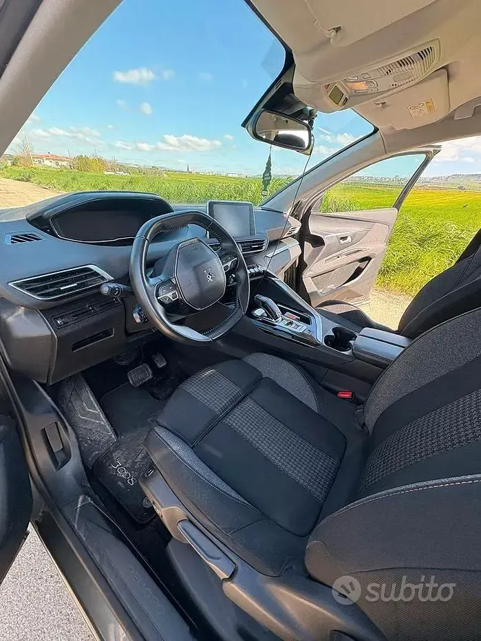 Usata Peugeot 3008 Business-Line 131 CV (96 kW) 2019 Nero SUV