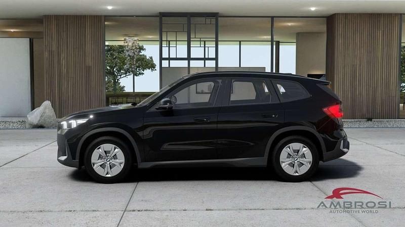 Nuova BMW iX1 150 kW (204 CV) 2026 Black pastello SUV