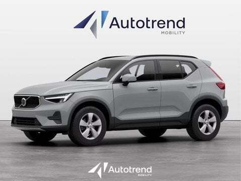 Nuova Volvo XC40 163 CV (119 kW) 2025 Argento SUV