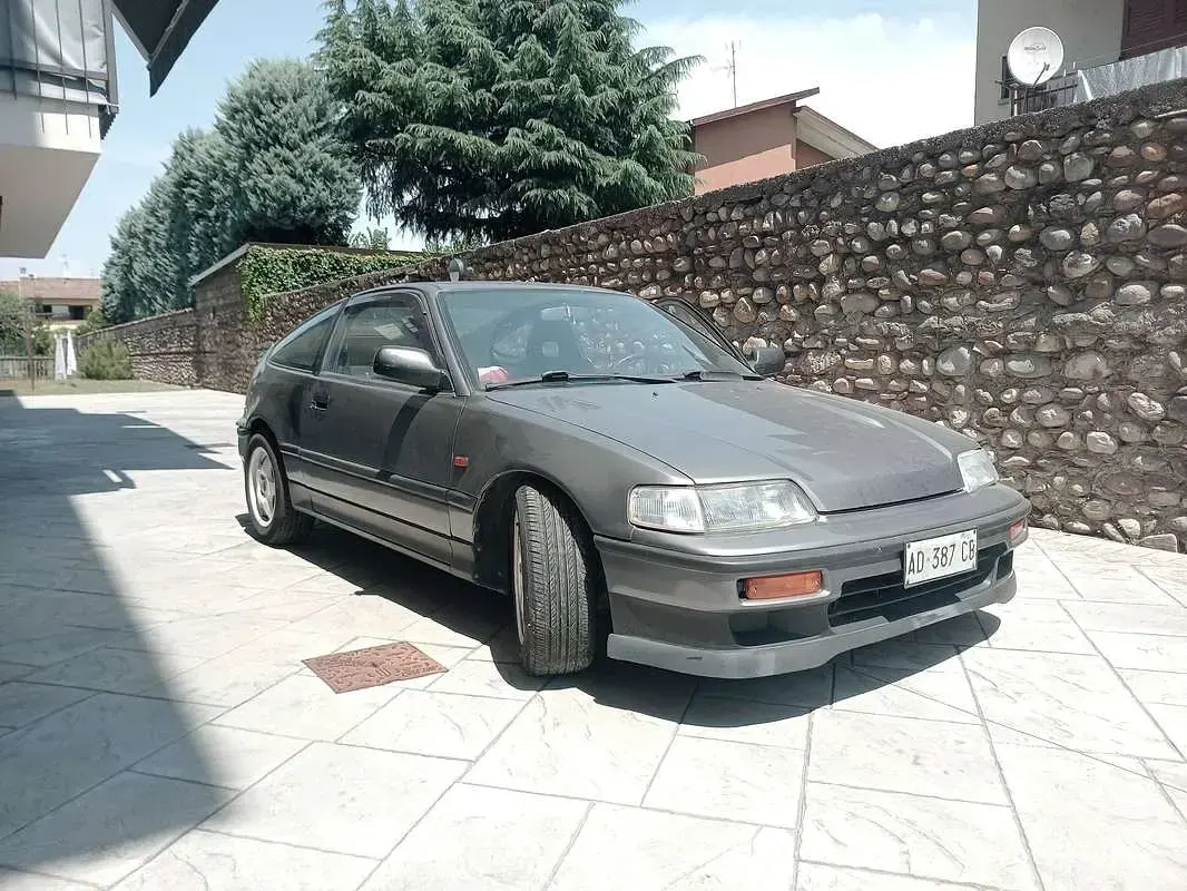Usata Honda CR-X 131 CV (96 kW) 1990 Grigio Utilitaria