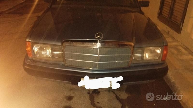 Usata 1993 Mercedes 190 Tre volumi | 1300 € - Immagine 1/2
