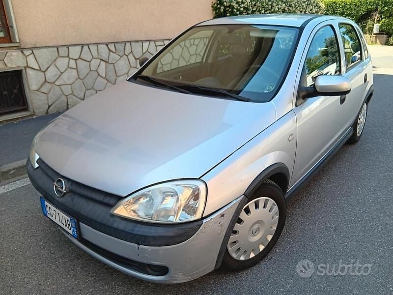 Usata Opel Corsa 75 CV (55 kW) 2004 Utilitaria