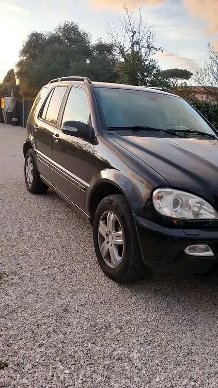 Usata Mercedes ML270 SE 163 CV (119 kW) 2005 SUV